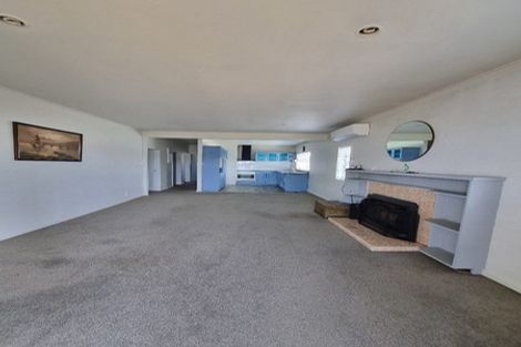 Photo of property in 49 Kiwi Esplanade, Mangere Bridge, Auckland, 2022