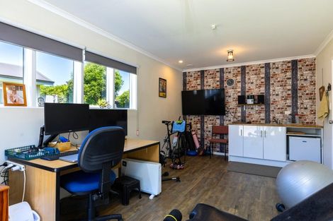 Photo of property in 6a Huia Street, Waikawa, Picton, 7220