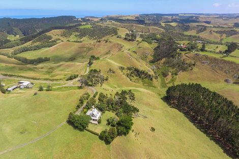 Photo of property in 115 Wilson Road, South Head, Helensville, 0874