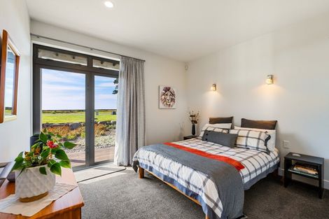 Photo of property in 21 Le Quesne Road, Bay View, Napier, 4104