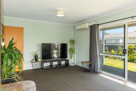 Photo of property in 8 Cook Street, Carters Beach, Westport, 7825