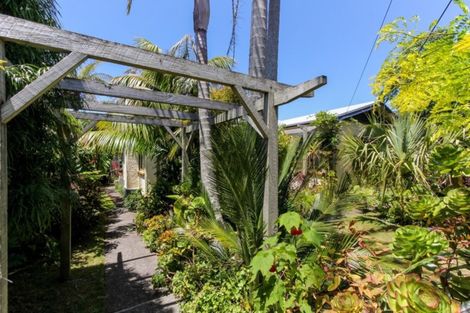 Photo of property in 65 Paynters Avenue, Strandon, New Plymouth, 4312