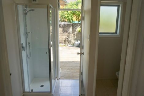 Photo of property in 2/14 Brook Street, Milford, Auckland, 0620