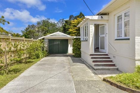 Photo of property in 214 Onewa Road, Birkenhead, Auckland, 0626