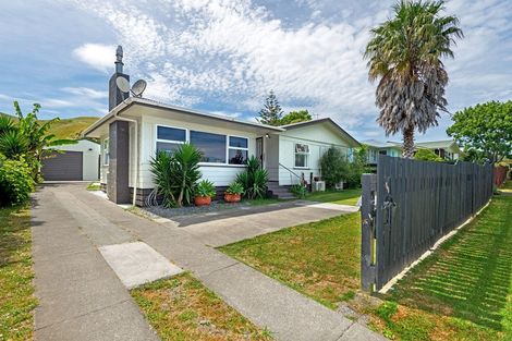 Photo of property in 59 Lyell Road, Outer Kaiti, Gisborne, 4010