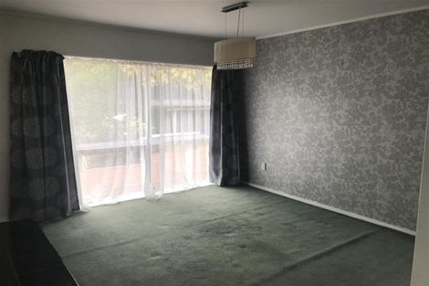 Photo of property in 185 Walter Strevens Drive, Conifer Grove, Takanini, 2112