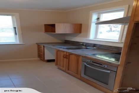 Photo of property in 25 Crewe Crescent, Hokowhitu, Palmerston North, 4410