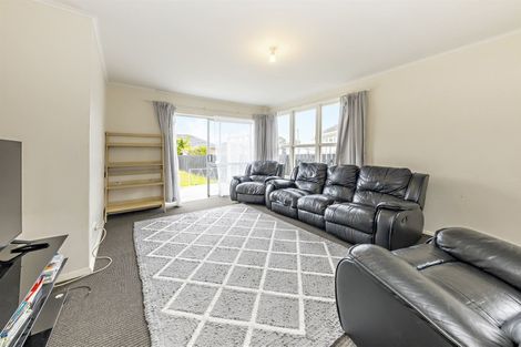 Photo of property in 11 Healy Road, Manurewa, Auckland, 2102