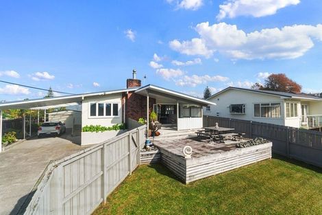 Photo of property in 29 Lyndhurst Road, Te Atatu South, Auckland, 0610