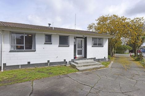 Photo of property in 17a Leonie Place, Aranui, Christchurch, 8061