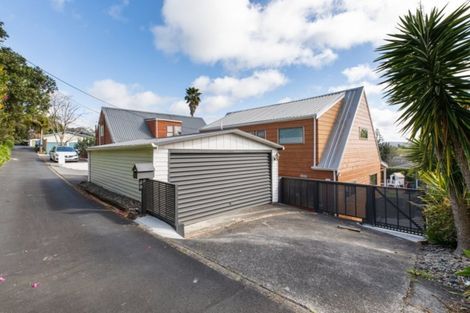 Photo of property in 38 Whangaparaoa Road, Red Beach, 0932