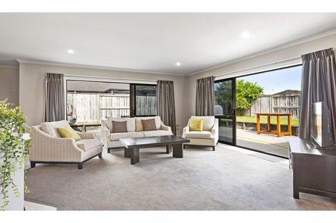 Photo of property in 13 Cole Thomas Place, Huntington, Hamilton, 3210