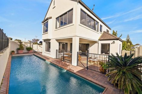 Photo of property in 1 Motiti Road, Papamoa Beach, Papamoa, 3118