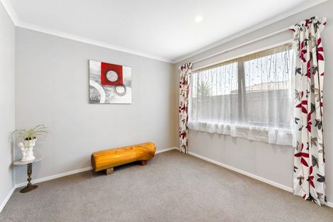 Photo of property in 7 Aqua Way, Paraparaumu, 5032