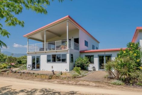 Photo of property in 17 Riveredge Terrace, Ohau, Levin, 5570