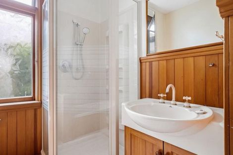 Photo of property in 113 Saint Andrews Square, Strowan, Christchurch, 8052