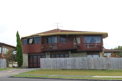 Photo of property in 1/72 Deep Creek Road, Torbay, Auckland, 0630