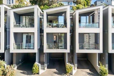 Photo of property in 1/18 Oriental Terrace, Oriental Bay, Wellington, 6011