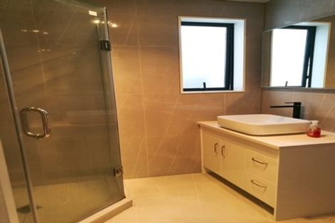 Photo of property in 22 Bruckless Drive, Flat Bush, Auckland, 2019