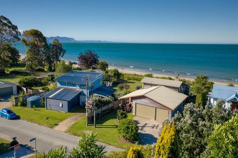 Photo of property in 266 Patons Rock Road, Patons Rock, Takaka, 7182