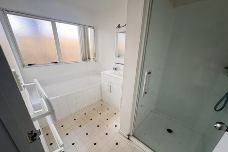 Photo of property in 1/2 Tainui Terrace, Mangere Bridge, Auckland, 2022