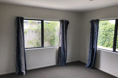 Photo of property in 31a Hiwi Crescent, Titahi Bay, Porirua, 5022