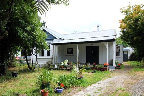 Photo of property in 13 Ormond Street, Woodville, 4920