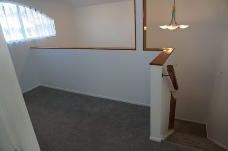 Photo of property in 1/70 Uxbridge Road, Mellons Bay, Auckland, 2014