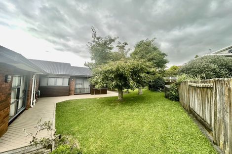 Photo of property in 35 Peretao Rise, The Gardens, Auckland, 2105
