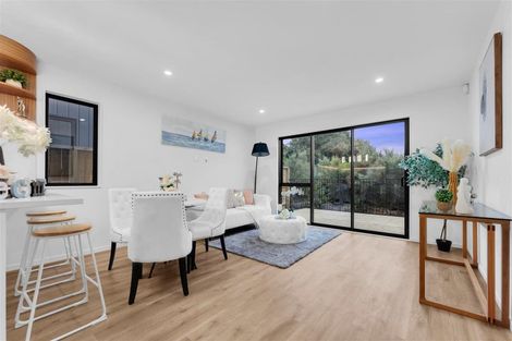 Photo of property in 33 John Gray Street, Papakura, 2110