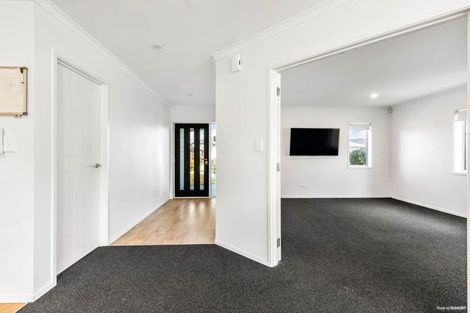 Photo of property in 20 Raki Street, Pukekohe, 2120
