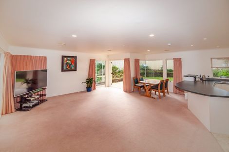 Photo of property in 3 Waverton Terrace, Churton Park, Wellington, 6037