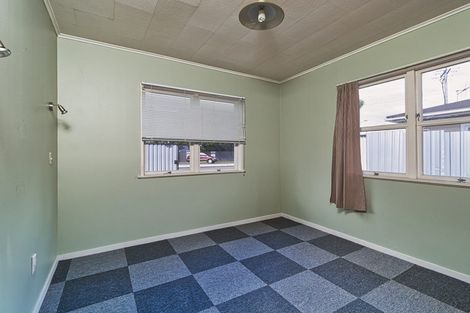 Photo of property in 56 Taradale Road, Marewa, Napier, 4110
