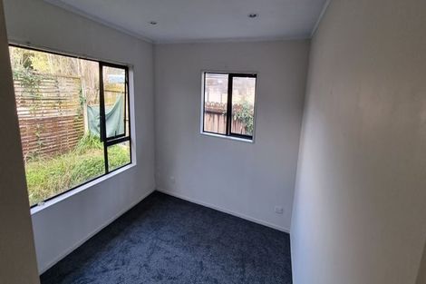 Photo of property in 1 Ardee Close, East Tamaki, Auckland, 2016