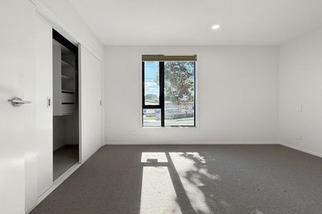 Photo of property in 2/51 Yeovil Road, Te Atatu Peninsula, Auckland, 0610