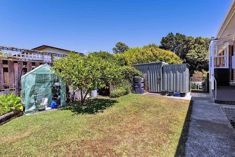Photo of property in 2/39 Awanui Street, Merrilands, New Plymouth, 4312