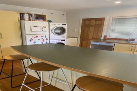 Photo of property in 1/32 Hellyers Street, Birkdale, Auckland, 0626