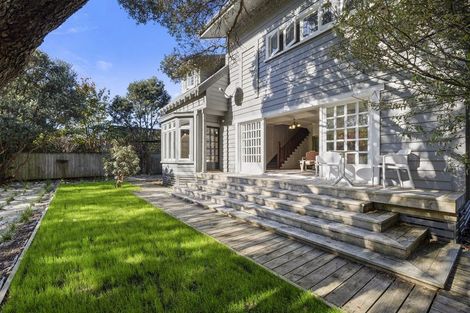 Photo of property in 18a Annandale Street, Lynmouth, New Plymouth, 4310