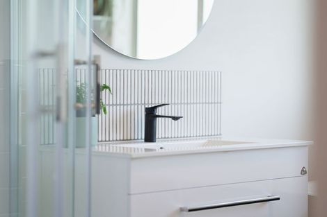 Photo of property in 5 Beachwater Grove, Paraparaumu Beach, Paraparaumu, 5032