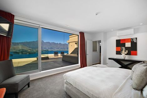 Photo of property in 6 Lordens Place, Fernhill, Queenstown, 9300