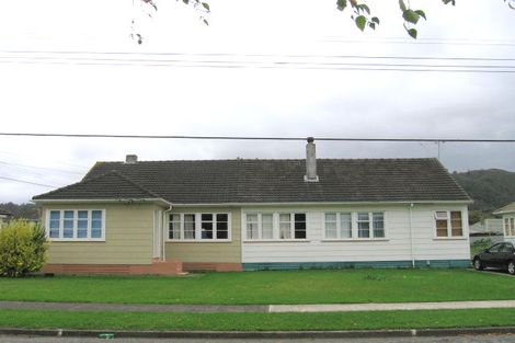 Photo of property in 14 Milne Crescent, Taita, Lower Hutt, 5011