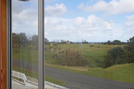 Photo of property in 11 Dieffenbach Street, Opunake, 4616