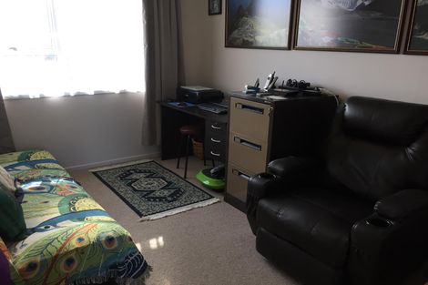 Photo of property in 5 Hillary Street, Waimate, 7924