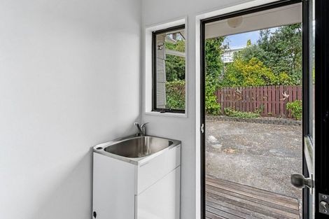 Photo of property in 52b Seddon Street, Waikanae, 5036