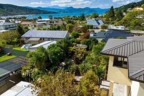 Photo of property in 8a Waimarama Street, Waikawa, Picton, 7220