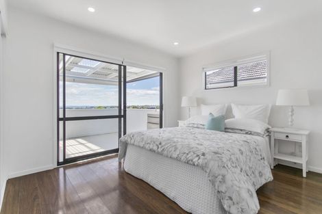 Photo of property in 27 Gilfillan Street, Blockhouse Bay, Auckland, 0600