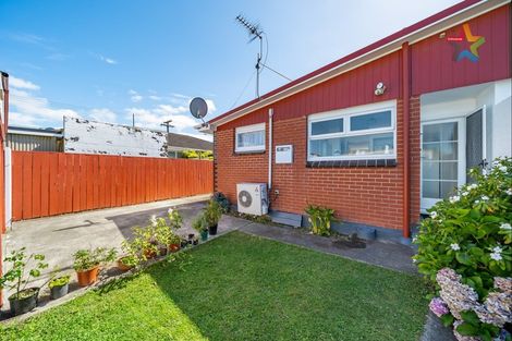 Photo of property in 33a Percy Cameron Street, Avalon, Lower Hutt, 5011