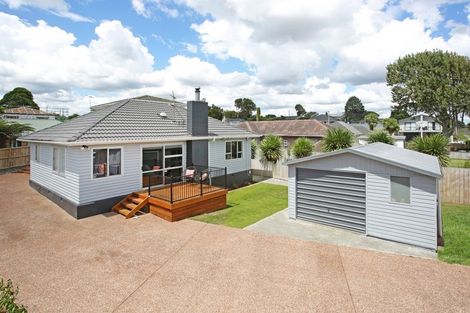 Photo of property in 21 View Road, Papakura, 2110