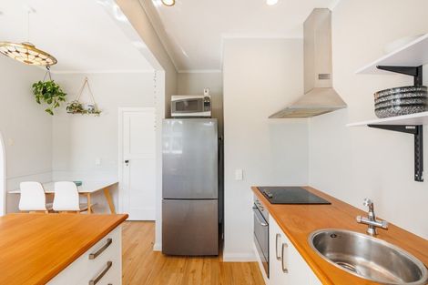 Photo of property in 3 Anderson Street, Hokowhitu, Palmerston North, 4410