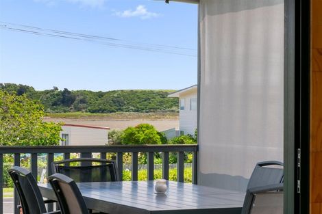 Photo of property in 607 Pukehina Parade, Pukehina, Te Puke, 3189